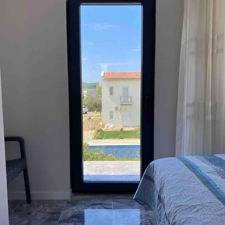 Havalimanina 10 Dak Denize 5 Dak 2+1