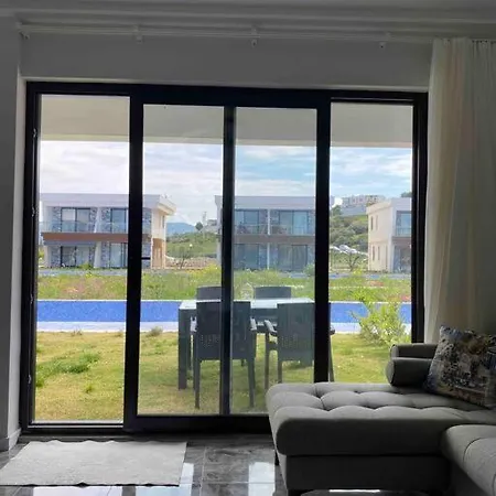 Havalimanina 10 Dak Denize 5 Dak 2+1 Vila Bodrum